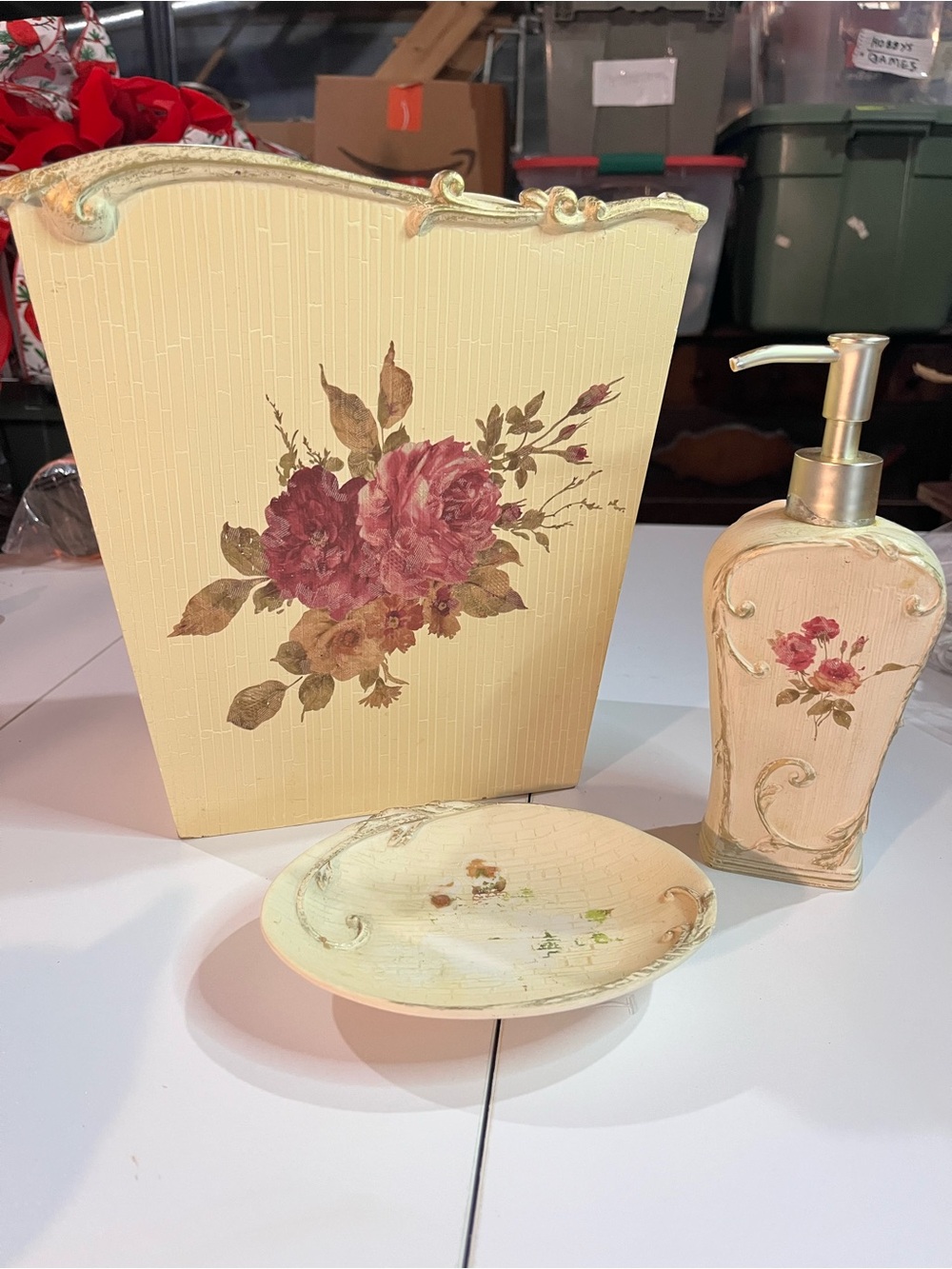Croscill Cream Bath Vanity Set with Pink Rose Motif
